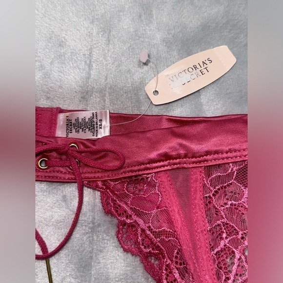 Victoria's Secret Dream Angels Lace Satin Garter Belt in Pink Size XS/S NWT - Picture 3 of 3